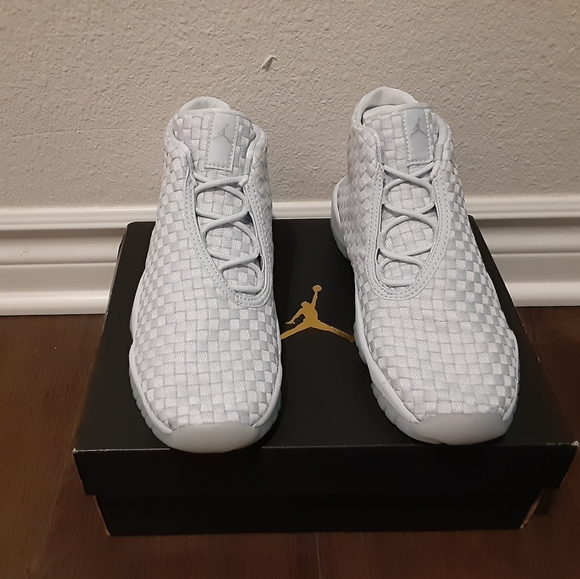 Jordans - Picture 4 of 5